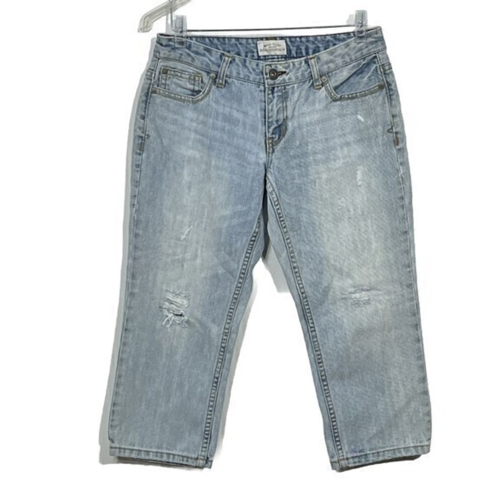 Aeropostale Women's Jeans Junior's Size 5/6 Distressed Cropped Capris Light Wash